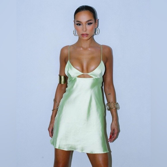 Zara Other - ZARA WOMENS DRESS LIME GREEN A LINE MINI SATIN EFFECT MEDIUM